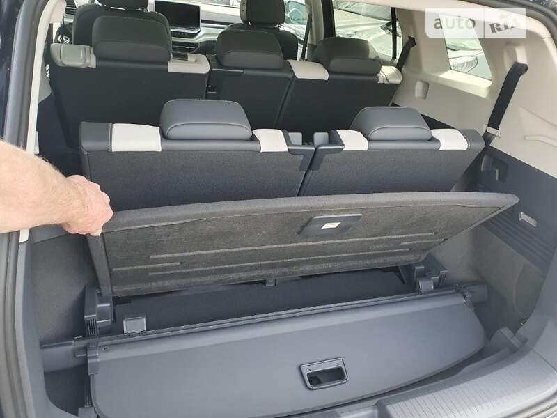 Внедорожник / Кроссовер Volkswagen ID.6 Crozz 2021 в Киеве