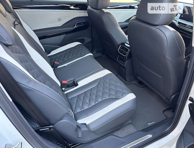 Внедорожник / Кроссовер Volkswagen ID.6 Crozz 2023 в Сумах