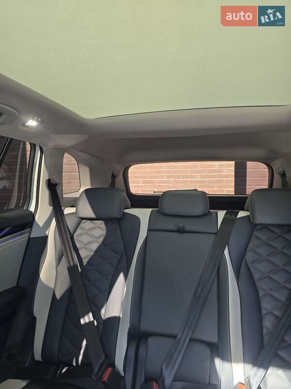 Внедорожник / Кроссовер Volkswagen ID.6 Crozz 2022 в Бердичеве