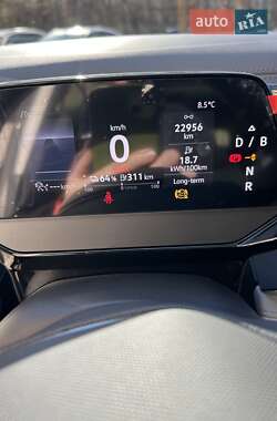 Позашляховик / Кросовер Volkswagen ID.6 Crozz 2022 в 