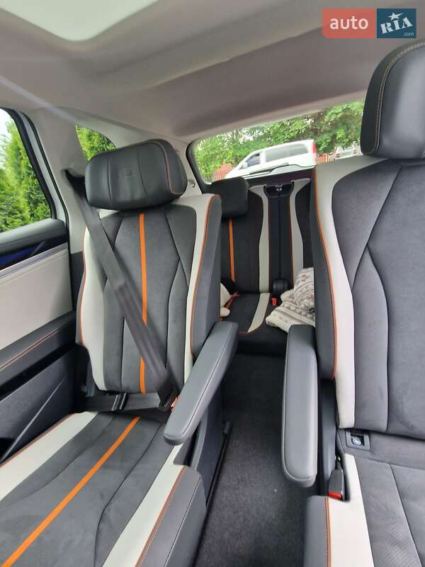 Позашляховик / Кросовер Volkswagen ID.6 Crozz 2022 в Дніпрі