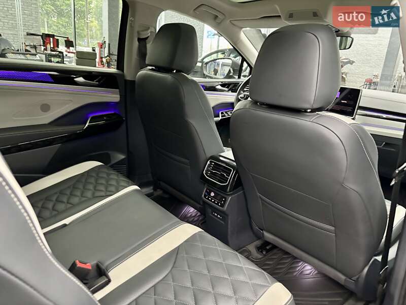 Позашляховик / Кросовер Volkswagen ID.6 Crozz 2022 в Києві