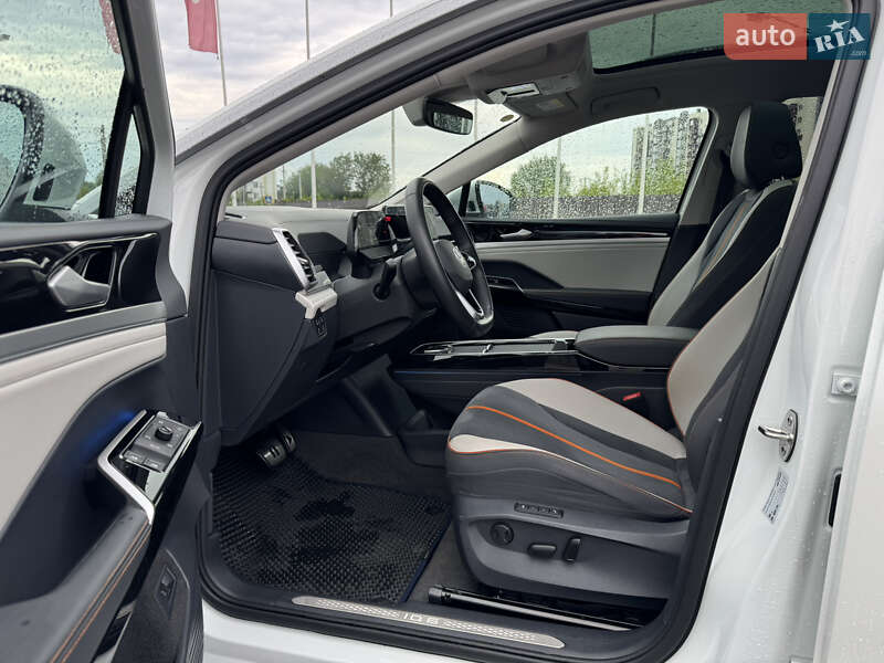 Позашляховик / Кросовер Volkswagen ID.6 Crozz 2022 в Києві
