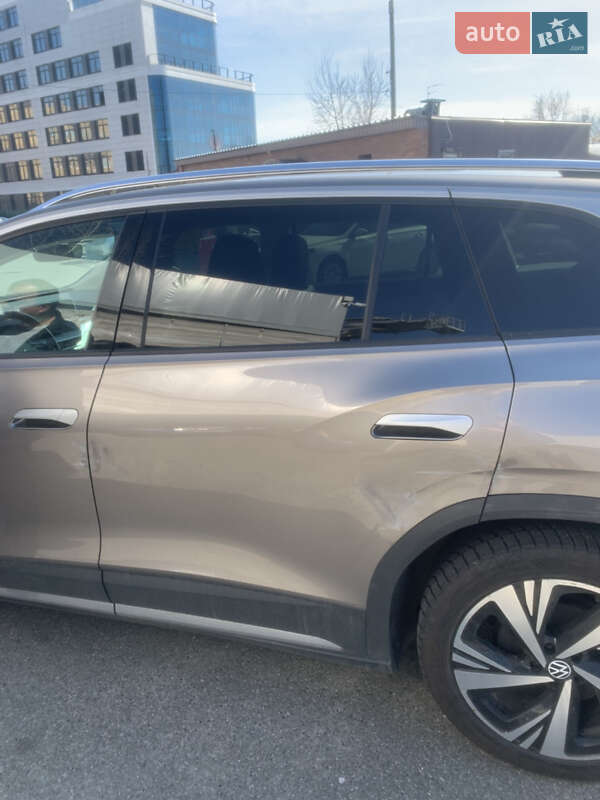 Внедорожник / Кроссовер Volkswagen ID.6 Crozz 2022 в Киеве