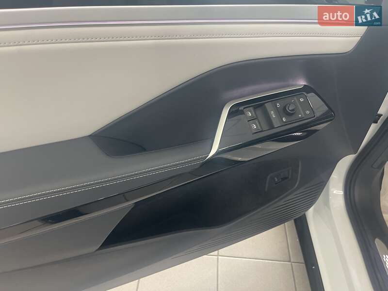 Внедорожник / Кроссовер Volkswagen ID.6 Crozz 2024 в Киеве