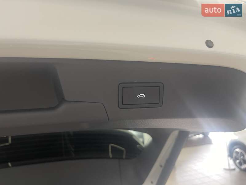 Внедорожник / Кроссовер Volkswagen ID.6 Crozz 2024 в Киеве