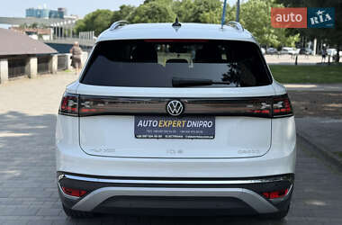 Внедорожник / Кроссовер Volkswagen ID.6 Crozz 2023 в 