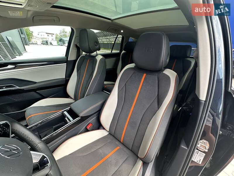 Позашляховик / Кросовер Volkswagen ID.6 Crozz 2022 в Києві