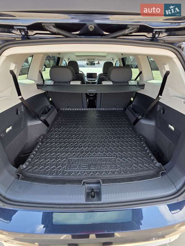 Внедорожник / Кроссовер Volkswagen ID.6 Crozz 2022 в Киеве