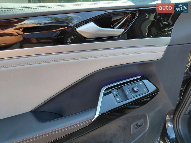 Позашляховик / Кросовер Volkswagen ID.6 Crozz 2022 в Івано-Франківську