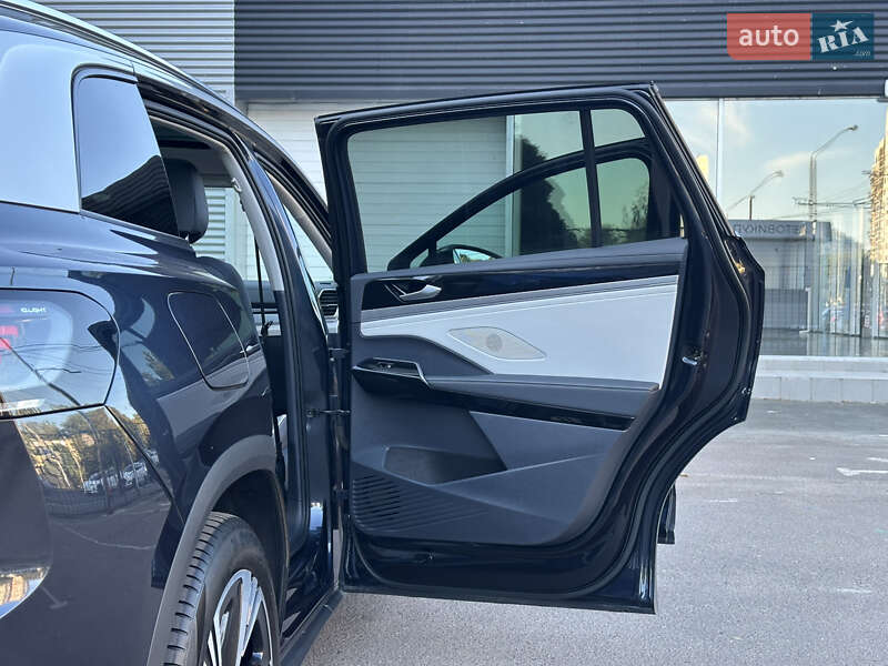 Позашляховик / Кросовер Volkswagen ID.6 Crozz 2021 в Одесі
