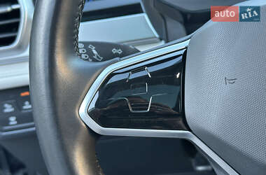 Внедорожник / Кроссовер Volkswagen ID.6 Crozz 2021 в 