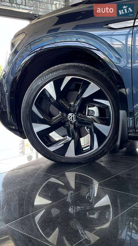 Внедорожник / Кроссовер Volkswagen ID.6 Crozz 2022 в Днепре