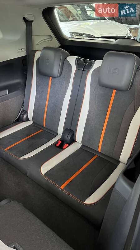 Внедорожник / Кроссовер Volkswagen ID.6 Crozz 2022 в Днепре