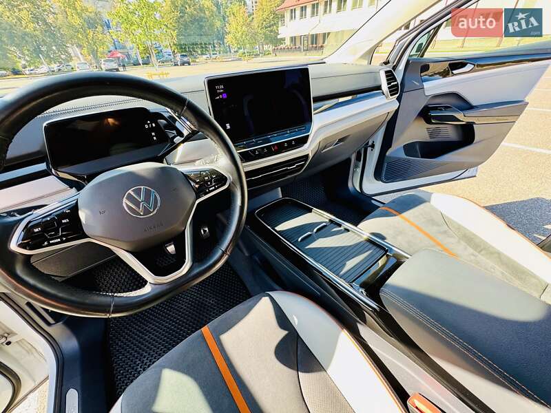 Внедорожник / Кроссовер Volkswagen ID.6 Crozz 2022 в Броварах