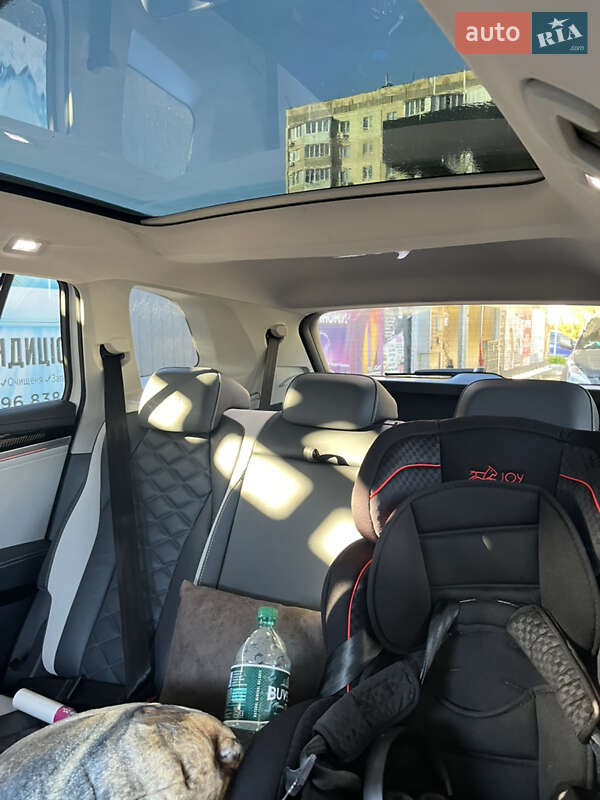 Внедорожник / Кроссовер Volkswagen ID.6 Crozz 2023 в Одессе