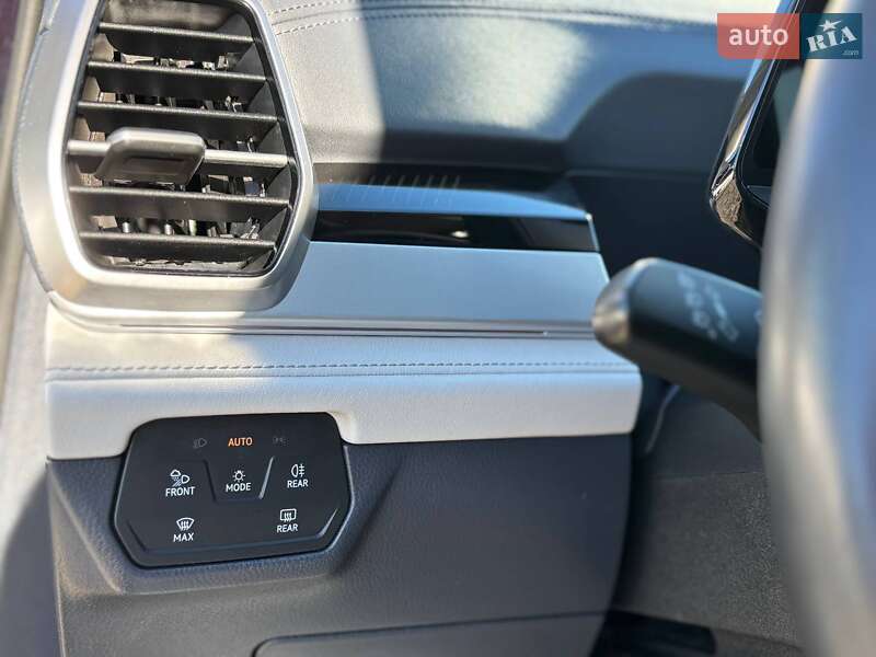 Позашляховик / Кросовер Volkswagen ID.6 Crozz 2023 в Стрию