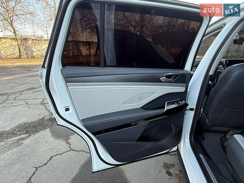 Внедорожник / Кроссовер Volkswagen ID.6 Crozz 2022 в Одессе