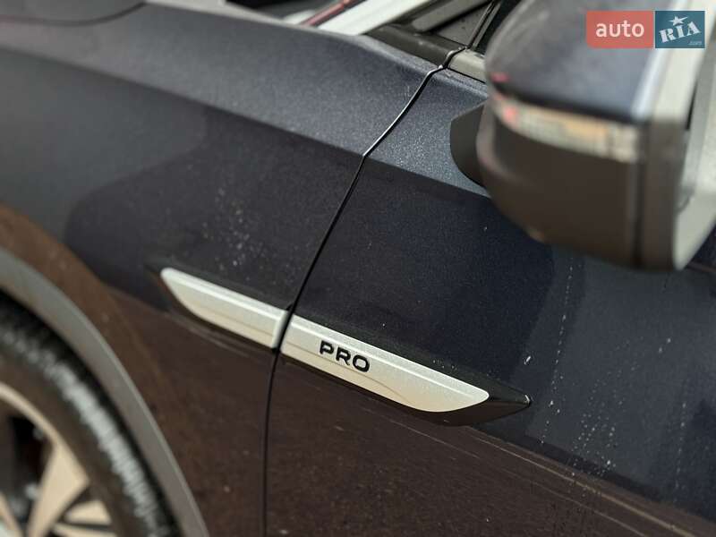 Внедорожник / Кроссовер Volkswagen ID.6 Crozz 2022 в Киеве