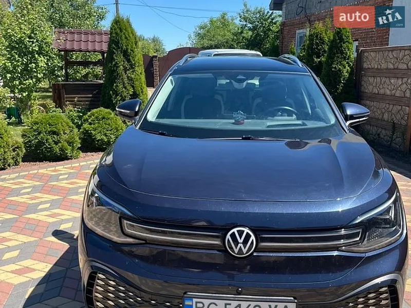 Volkswagen ID.6 Crozz