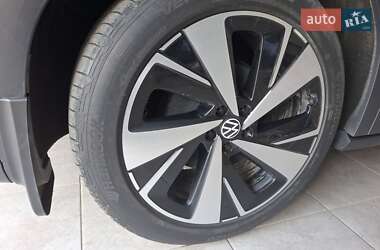 Позашляховик / Кросовер Volkswagen ID.6 X 2021 в 
