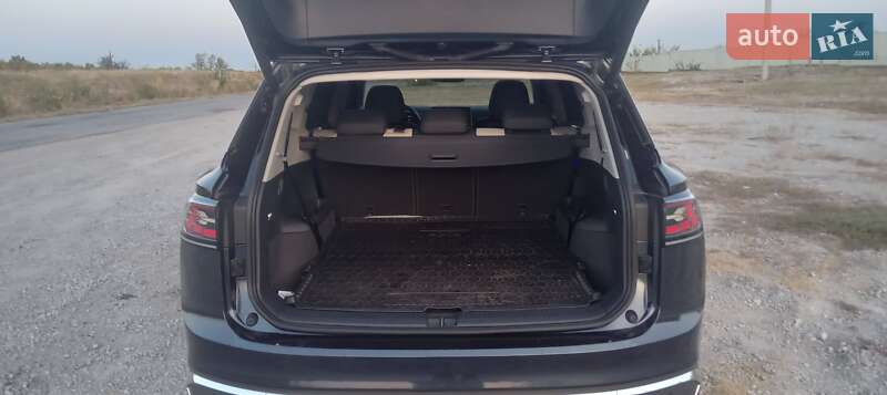 Внедорожник / Кроссовер Volkswagen ID.6 2022 в Запорожье