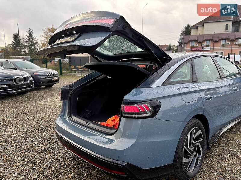 Лифтбек Volkswagen ID.7 2024 в Стрые