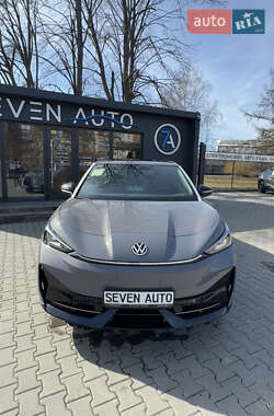 Позашляховик / Кросовер Volkswagen ID. UNYX 2024 в 