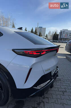 Внедорожник / Кроссовер Volkswagen ID. UNYX 2024 в 
