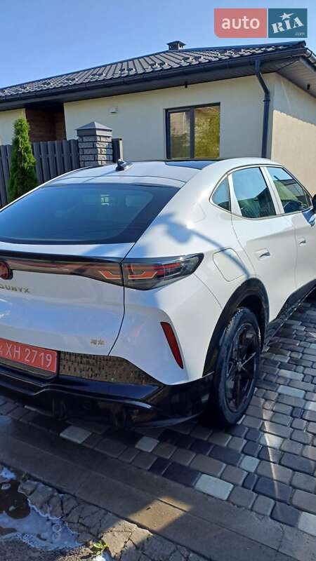 Внедорожник / Кроссовер Volkswagen ID. UNYX 2024 в Киеве