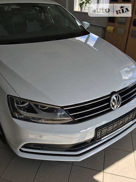 Седан Volkswagen Jetta 2016 в Кременчуге