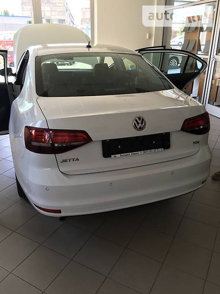 Седан Volkswagen Jetta 2016 в Кременчуці