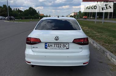 Седан Volkswagen Jetta 2016 в Харькове