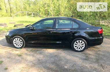 Седан Volkswagen Jetta 2014 в Киеве