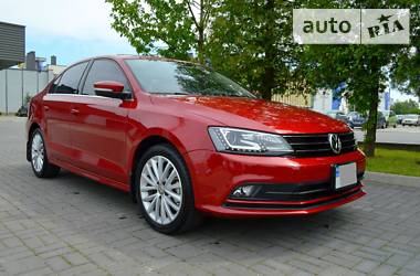 Седан Volkswagen Jetta 2016 в Львове