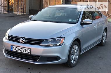 Седан Volkswagen Jetta 2013 в Харькове