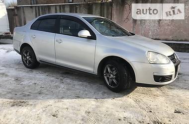 Седан Volkswagen Jetta 2006 в Могилев-Подольске