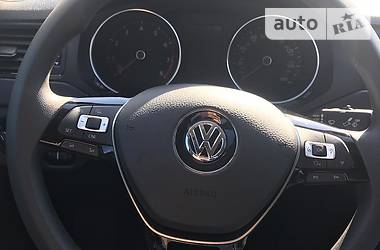 Седан Volkswagen Jetta 2015 в Одесі