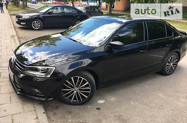 Седан Volkswagen Jetta 2016 в Львове