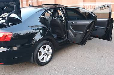 Седан Volkswagen Jetta 2013 в Одесі