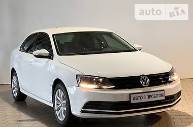 Седан Volkswagen Jetta 2016 в 