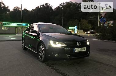 Седан Volkswagen Jetta 2013 в Броварах