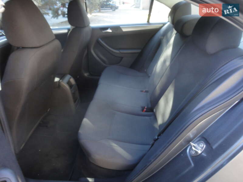 Седан Volkswagen Jetta 2014 в Запоріжжі