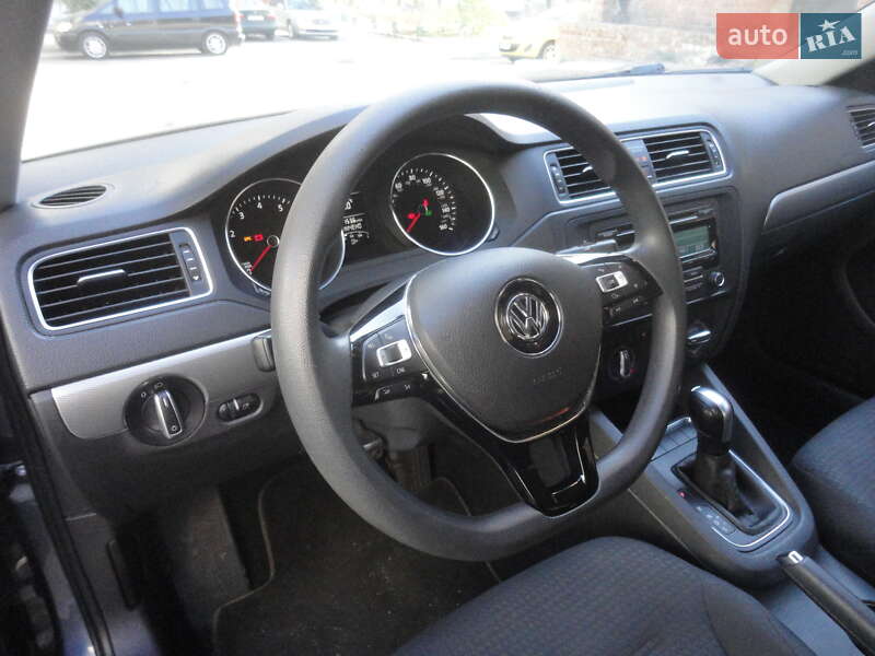 Седан Volkswagen Jetta 2014 в Запоріжжі