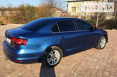 Седан Volkswagen Jetta 2017 в 