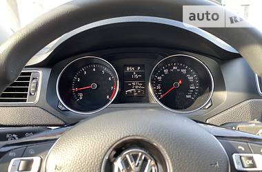 Седан Volkswagen Jetta 2017 в 