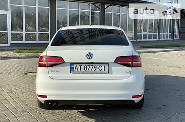 Седан Volkswagen Jetta 2017 в 