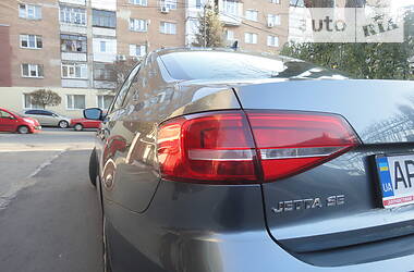 Седан Volkswagen Jetta 2014 в Запорожье