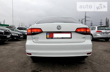 Седан Volkswagen Jetta 2017 в 