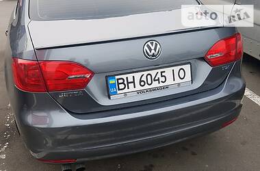 Седан Volkswagen Jetta 2014 в 